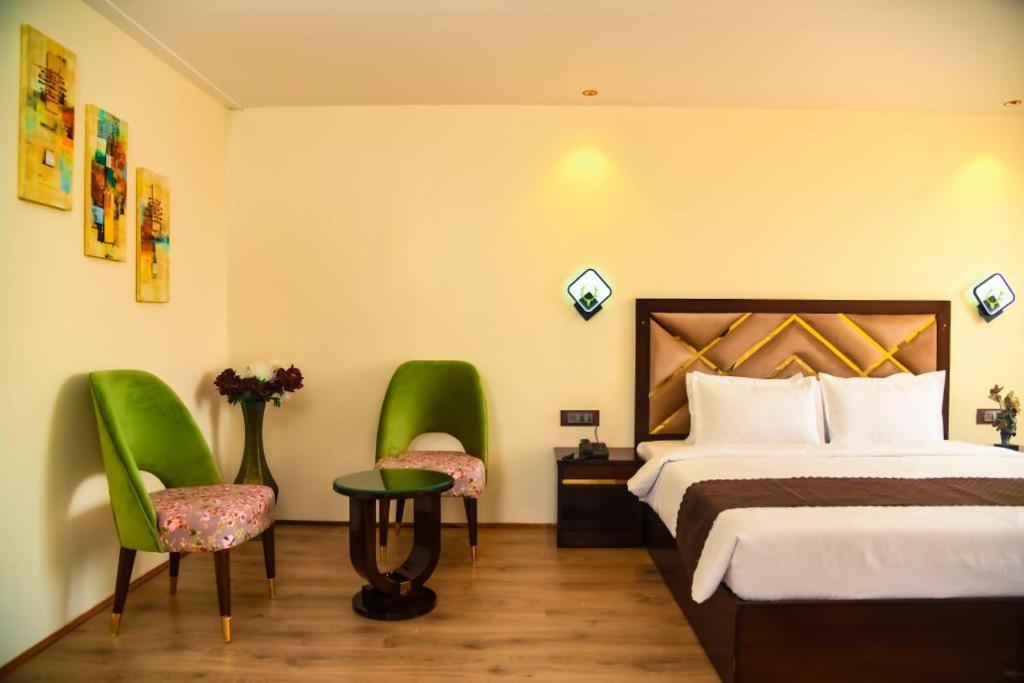 Cloud Social Hotel Shillong Ngoại thất bức ảnh
