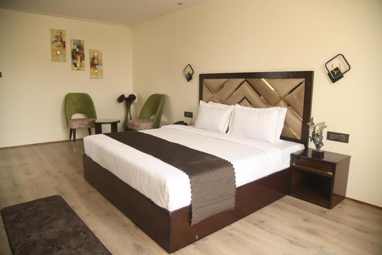 Cloud Social Hotel Shillong Ngoại thất bức ảnh