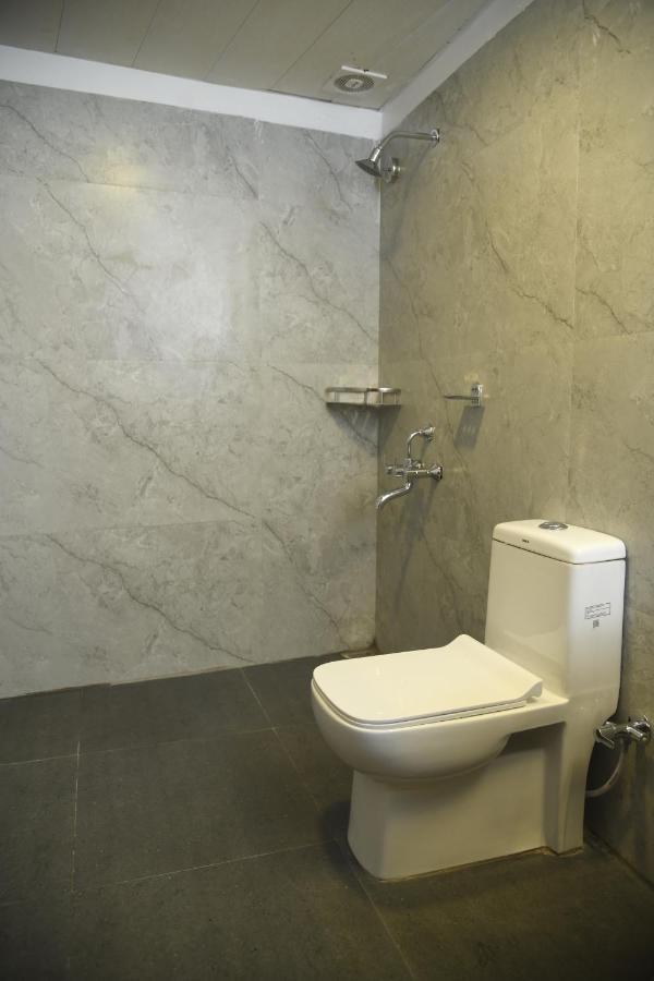 Cloud Social Hotel Shillong Ngoại thất bức ảnh